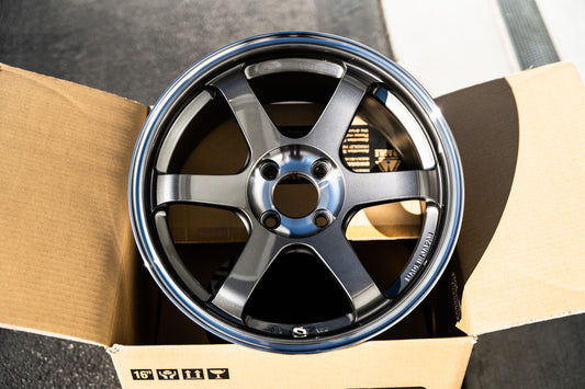 Volk TE37 Sonic SL / 16x8 +34 / 4x100 / Pressed Graphite (PG)