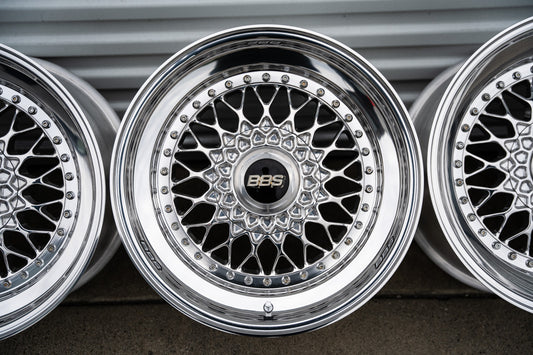BBS RS de 17" [Double Step Lip] (Ruedas usadas, hechas a pedido) 