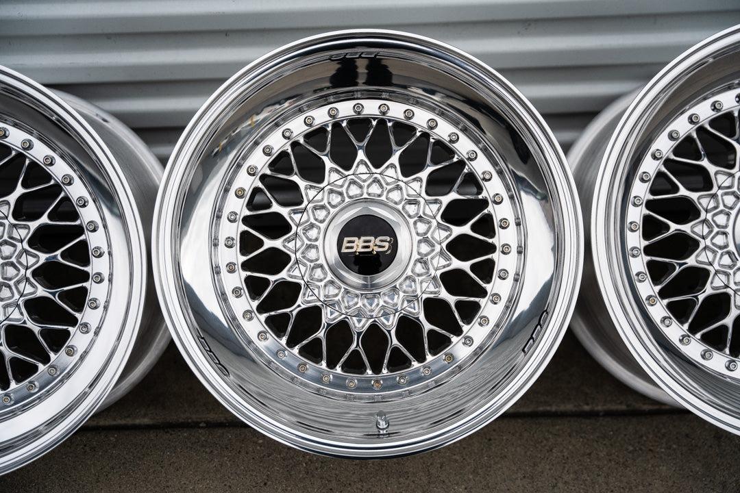 BBS RS de 17" [Double Step Lip] (Ruedas usadas, hechas a pedido) 
