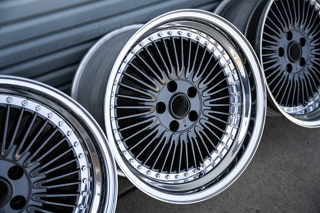 18" Desmond Verse [Step Lip] (Used Wheels Built to Order)