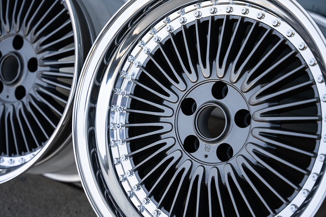 18" Desmond Verse [Step Lip] (Used Wheels Built to Order)