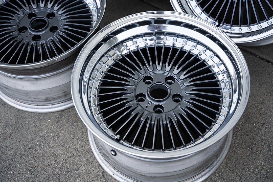 18" Desmond Verse [Step Lip] (Used Wheels Built to Order)