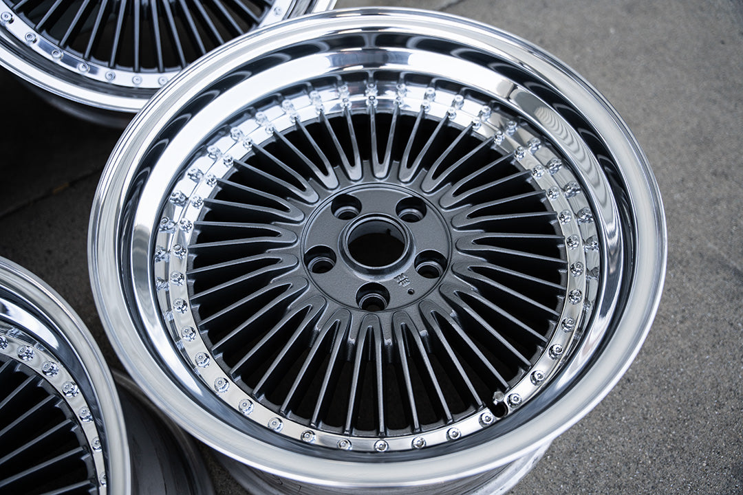 18" Desmond Verse [Step Lip] (Used Wheels Built to Order)