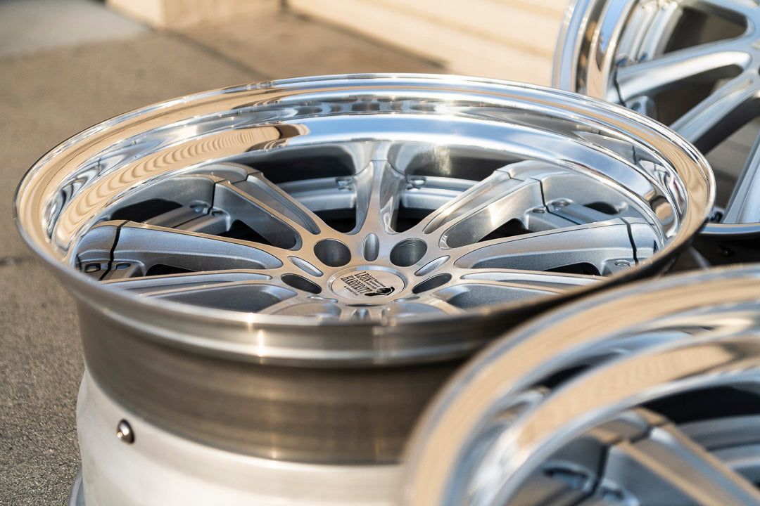 20" Leon Hardiritt Gral [Step Lip] (Used Wheels Built to Order)