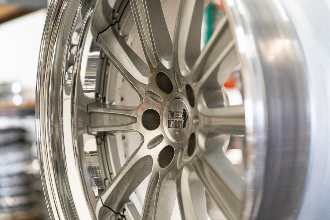 20" Leon Hardiritt Gral [Step Lip] (Used Wheels Built to Order)