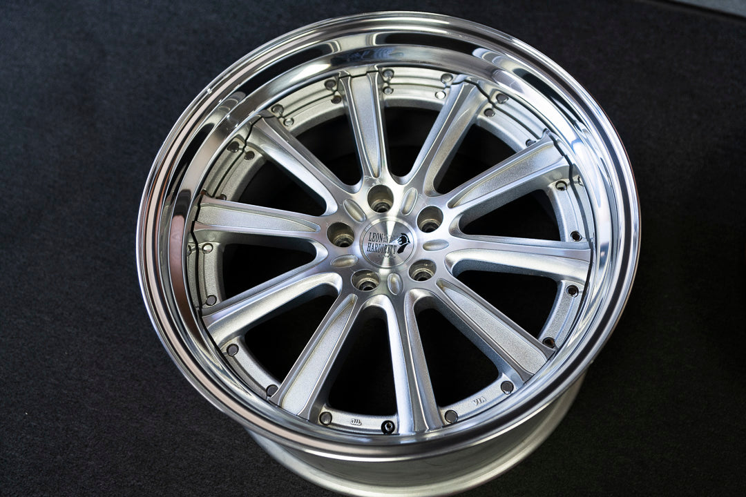 20" Leon Hardiritt Gral [Step Lip] (Used Wheels Built to Order)