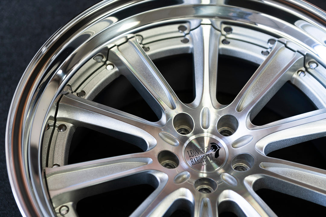 20" Leon Hardiritt Gral [Step Lip] (Used Wheels Built to Order)