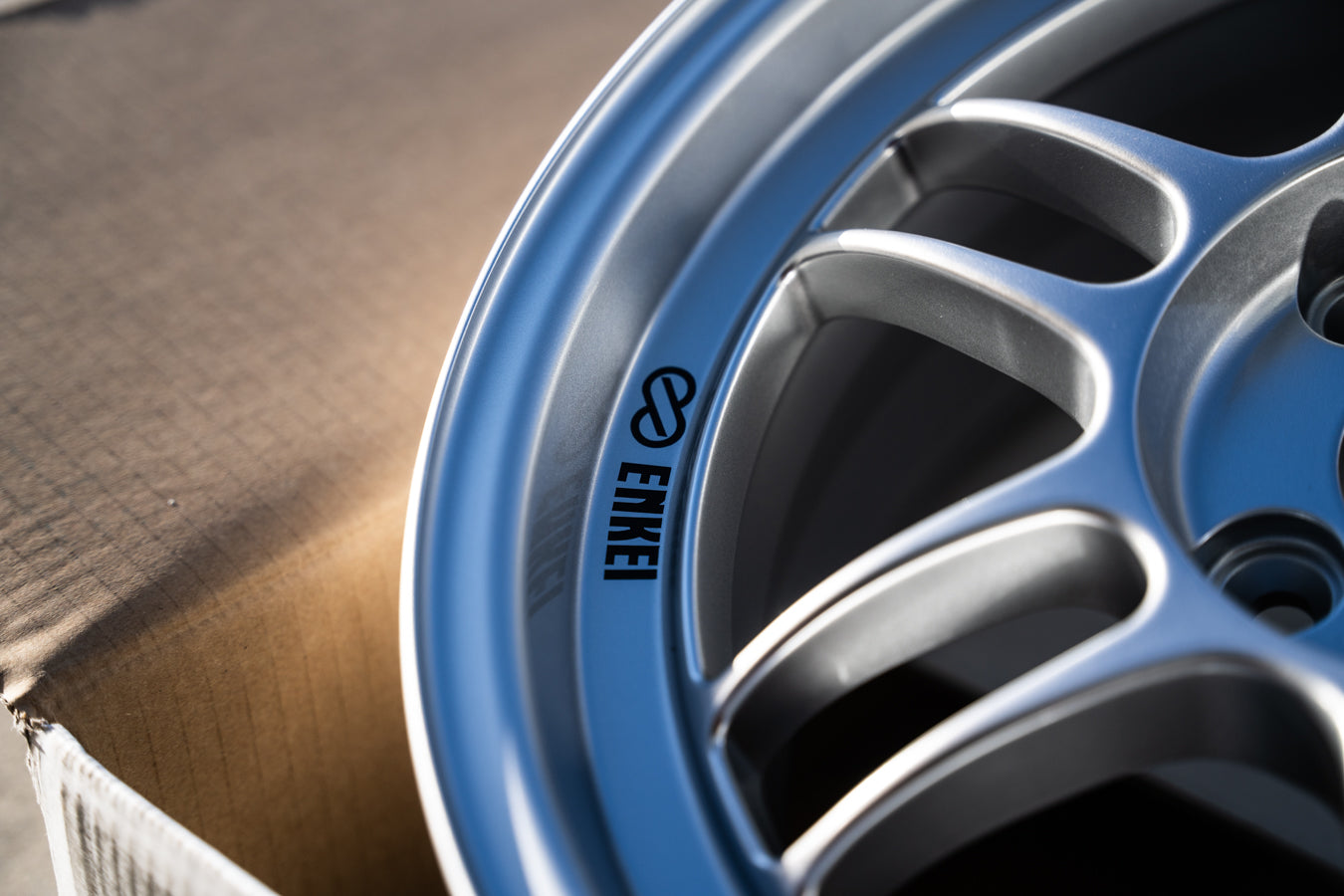 Enkei RPF1 / 15x7 +41 / 4x100 / F1 Plata 