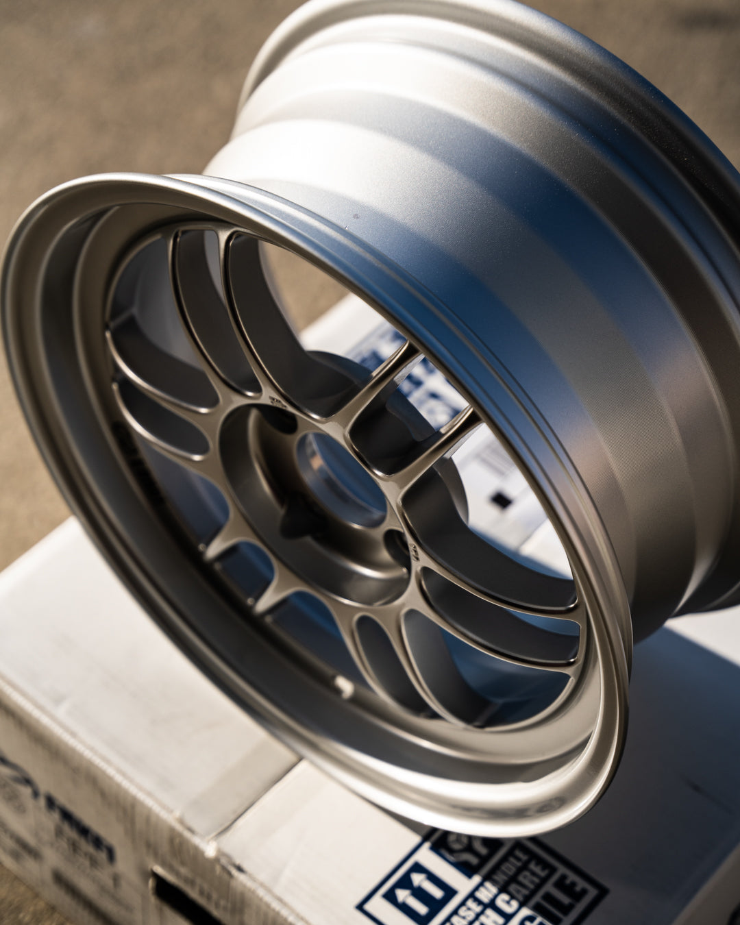 Enkei RPF1 / 15x7 +41 / 4x100 / F1 Plata 
