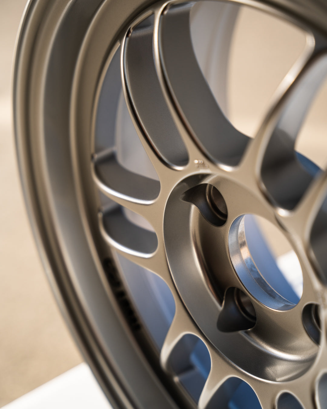 Enkei RPF1 / 15x7 +41 / 4x100 / F1 Plata 