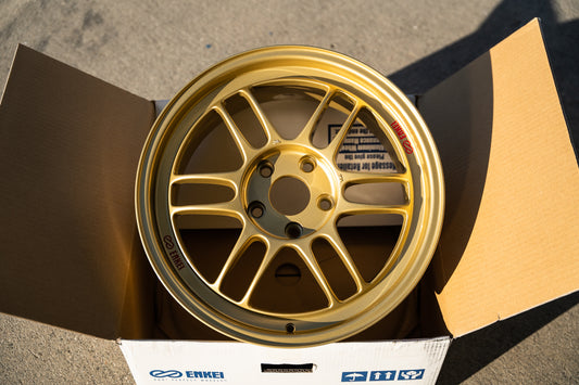 Enkei RPF1 / 17x8 +45 / 5x114.3 / Oro 