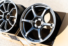 Load image into Gallery viewer, Advan RG-4 / 18x9.5 +38 / 5x114.3 / Racing Hyper Black &amp; Ring
