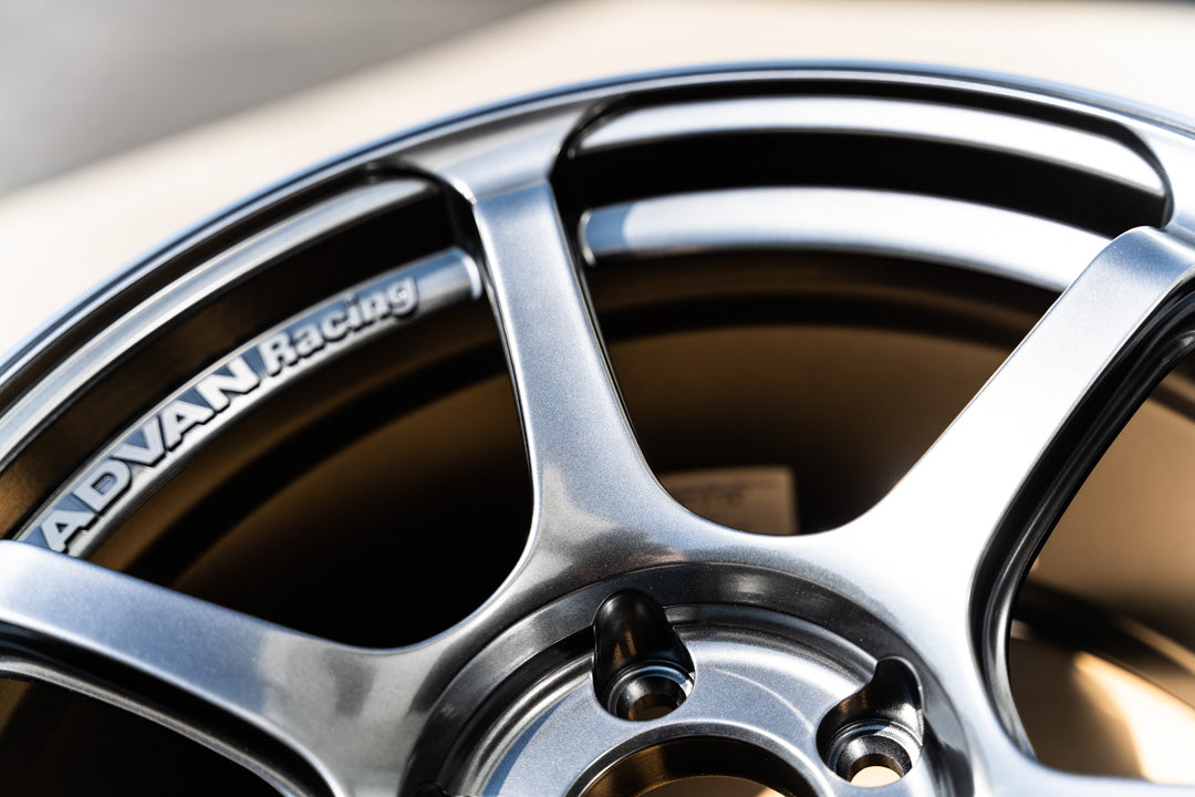 Advan RG-4 / 18x9.5 +38 / 5x114.3 / Racing Hyper Black Advan RG-4 / 18x9.5 +38 / 5x114.3 / Racing Hyper Black