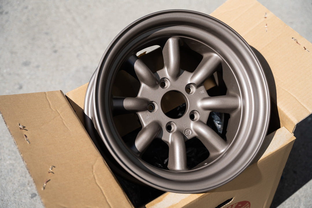 RS-ワタナベ エイトスポーク / 15x8 ±0 / 5x114.3 / マグ