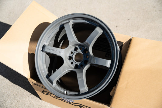 Gram Lights 57DR / 18x9.5 +22 / 5x114.3 / Brazos Grises 