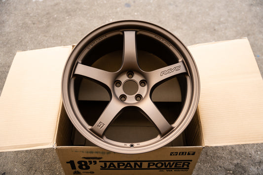 Gram Lights 57CR / 18x9.5 +38 / 5x100 / Bronze II