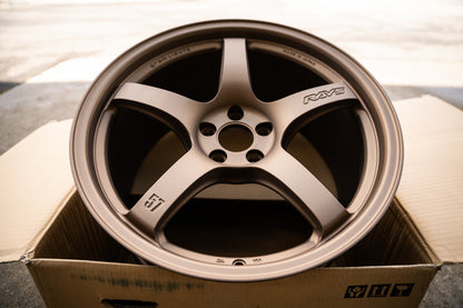 Luces Gram 57CR / 18x9.5 +38 / 5x100 / Bronce II 
