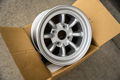 RS-Watanabe Ocho radios / 13x7 +3 / 4x114.3 / Plata metalizado 
