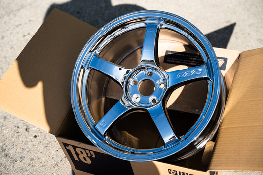 Gram Lights 57CR / 18x9.5 +38 / 5x100 / Chrome