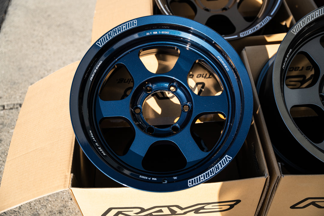Volk TE37XT M-Spec / 17x8.5-10 / 6x139.7 / Azul Magnético 