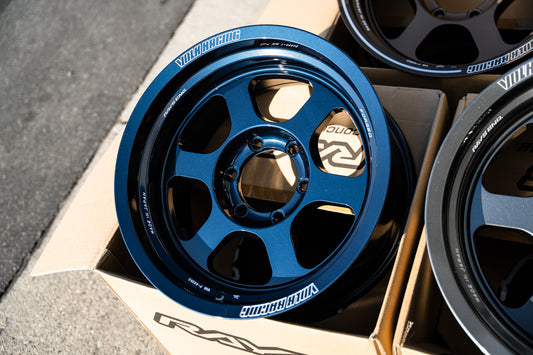 Volk TE37XT M-Spec / 17x8.5-10 / 6x139.7 / Azul Magnético 