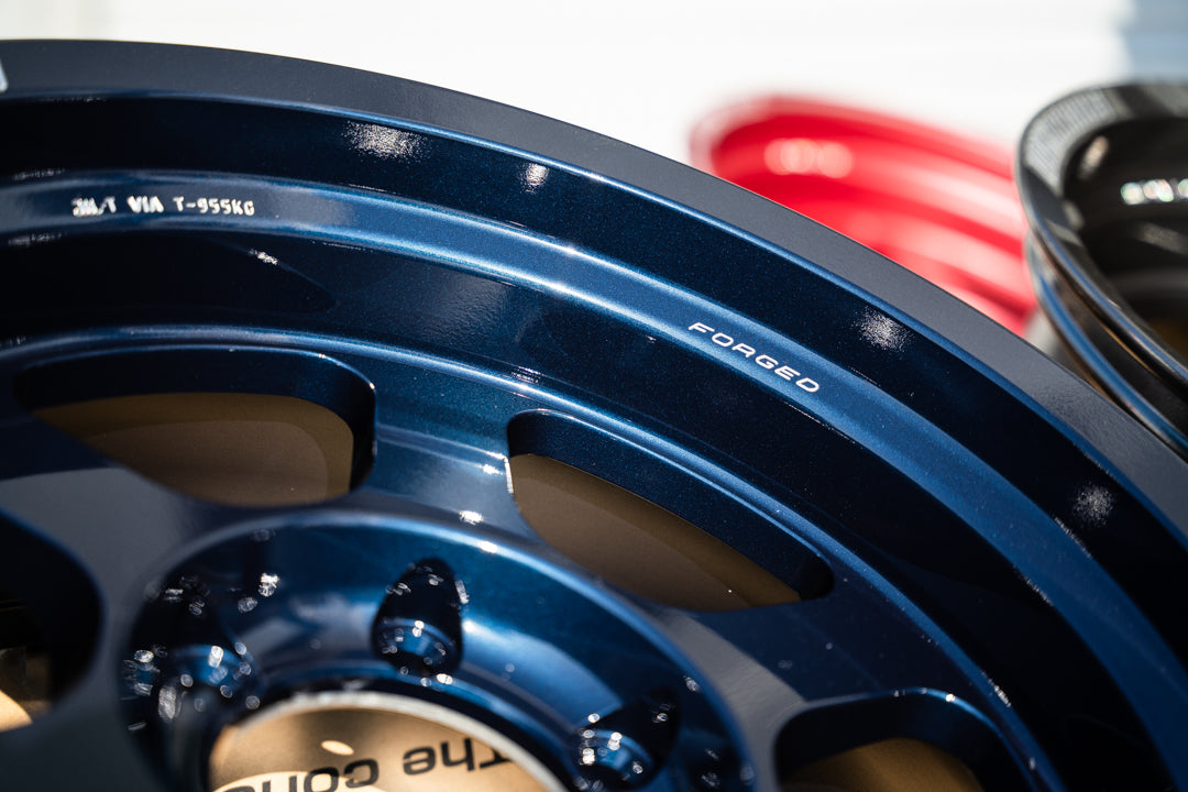 Volk TE37XT M-Spec / 17x8.5-10 / 6x139.7 / Azul Magnético 