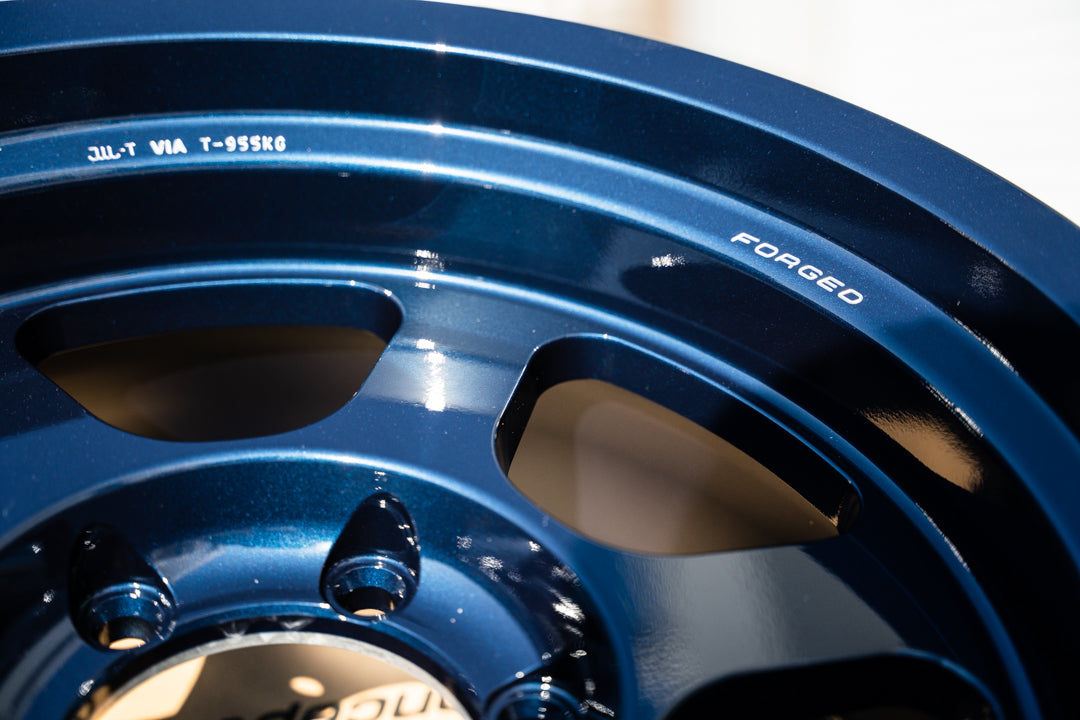 Volk TE37XT M-Spec / 17x8.5-10 / 6x139.7 / Azul Magnético 