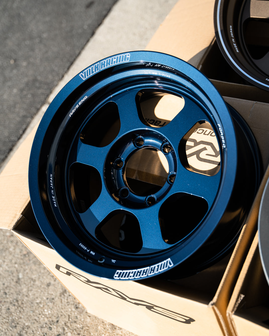Volk TE37XT M-Spec / 17x8.5-10 / 6x139.7 / Azul Magnético 