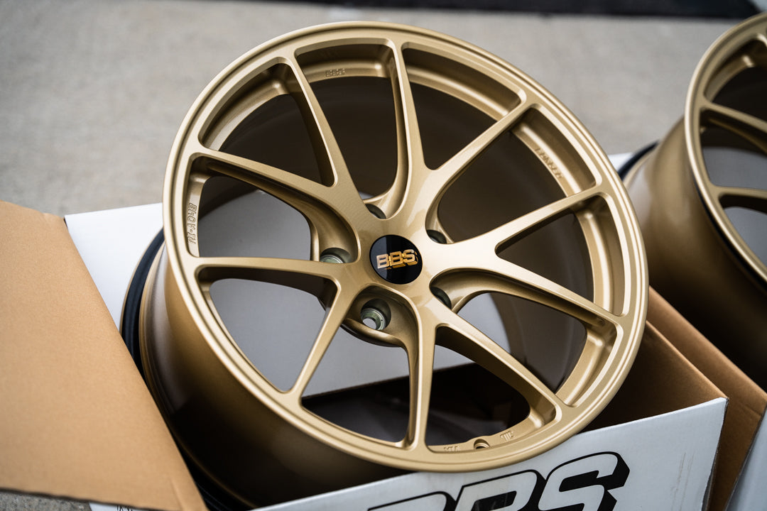 BBS RI-A / 18x10 +25 / 5x120 / Oro 