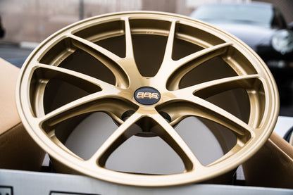 BBS RI-A / 18x10 +25 / 5x120 / Oro 