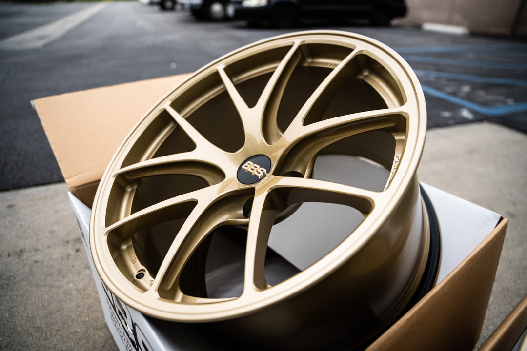 BBS RI-A / 18x10 +25 / 5x120 / Oro 