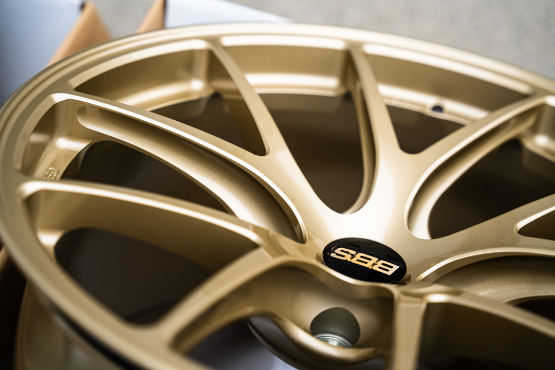 BBS RI-A / 18x10 +25 / 5x120 / Oro 