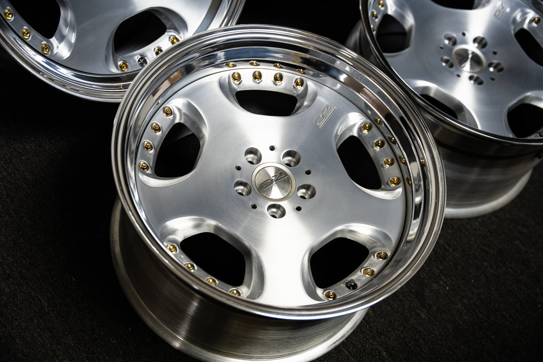 19インチ OZ オペラ [ステップリップ] (中古ホイール 受注生産) – Sensei 6