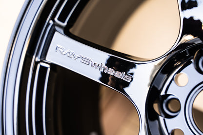 グラムライト 57DR / 18x9.5 +38 / 5x114.3 / グロッシーブラック