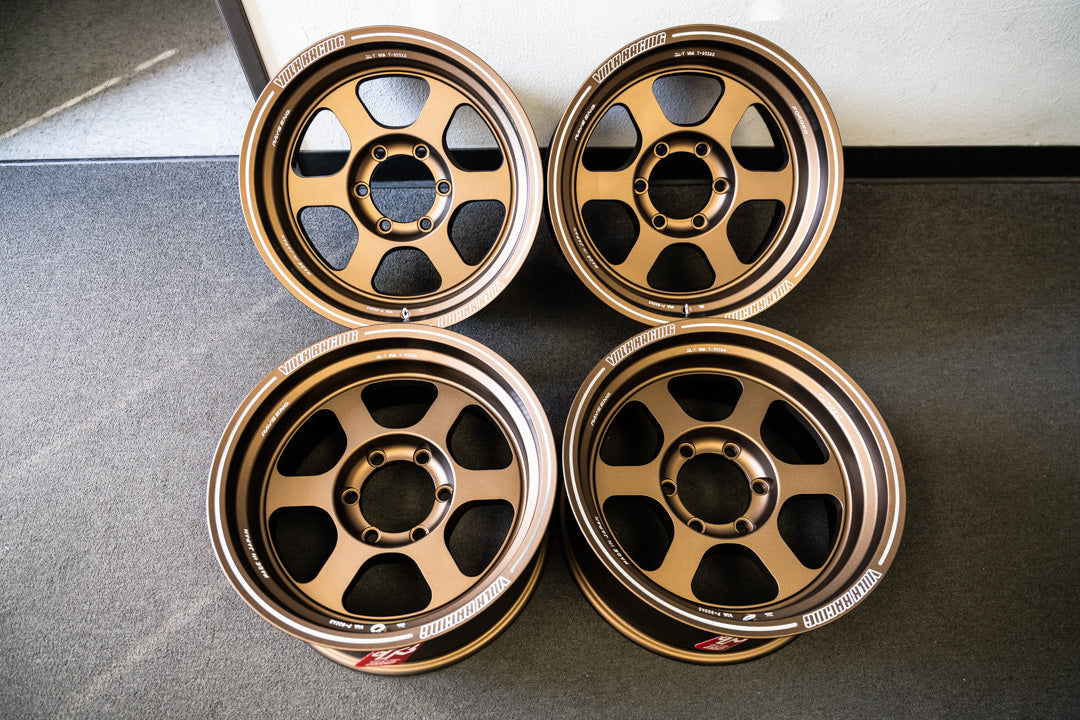 Volk TE37XT / 17x8.5 -10 / 6x139.7 / OG Bronce