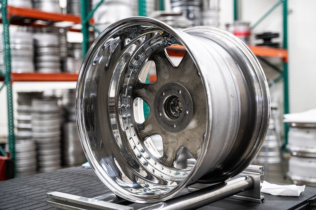 20" Leon Hardiritt Waffe [Step Lip] (Used Wheels Built to Order)